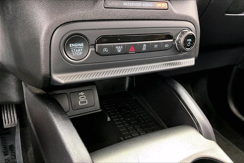 Certified 2025 Ford Bronco Sport Outer Banks w/ Outer Banks Tech Package+ AWD/4WD image 32