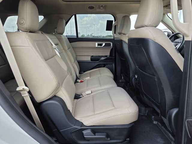 Certified 2020 Ford Explorer XLT w/ Equipment Group 202A AWD/4WD image 28