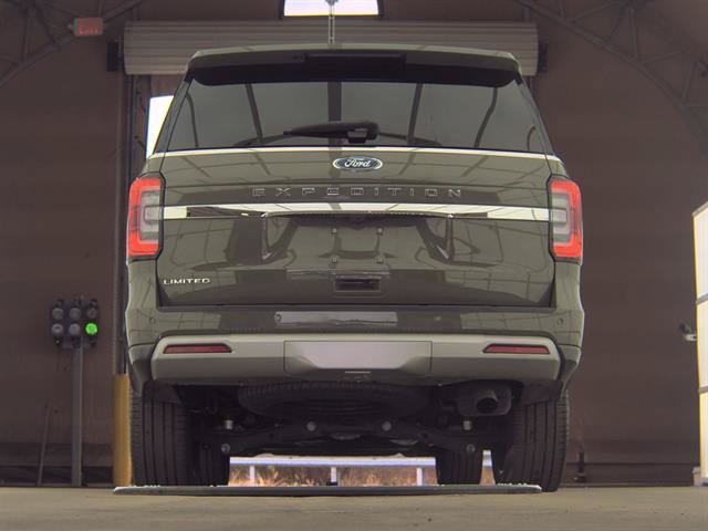 Certified 2024 Ford Expedition Limited AWD/4WD image 7
