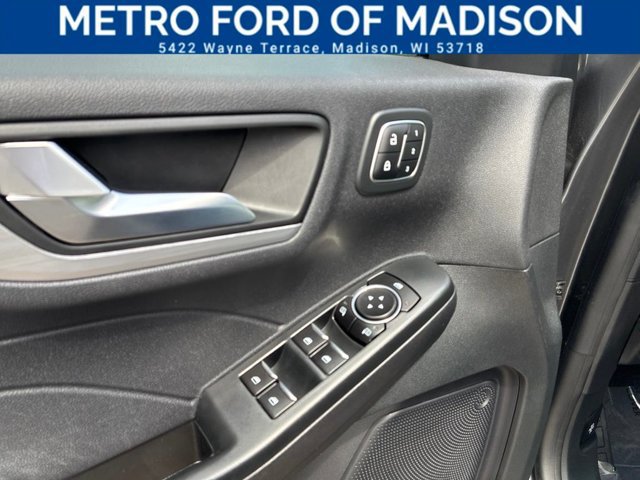 Certified 2023 Ford Escape Platinum AWD/4WD image 10