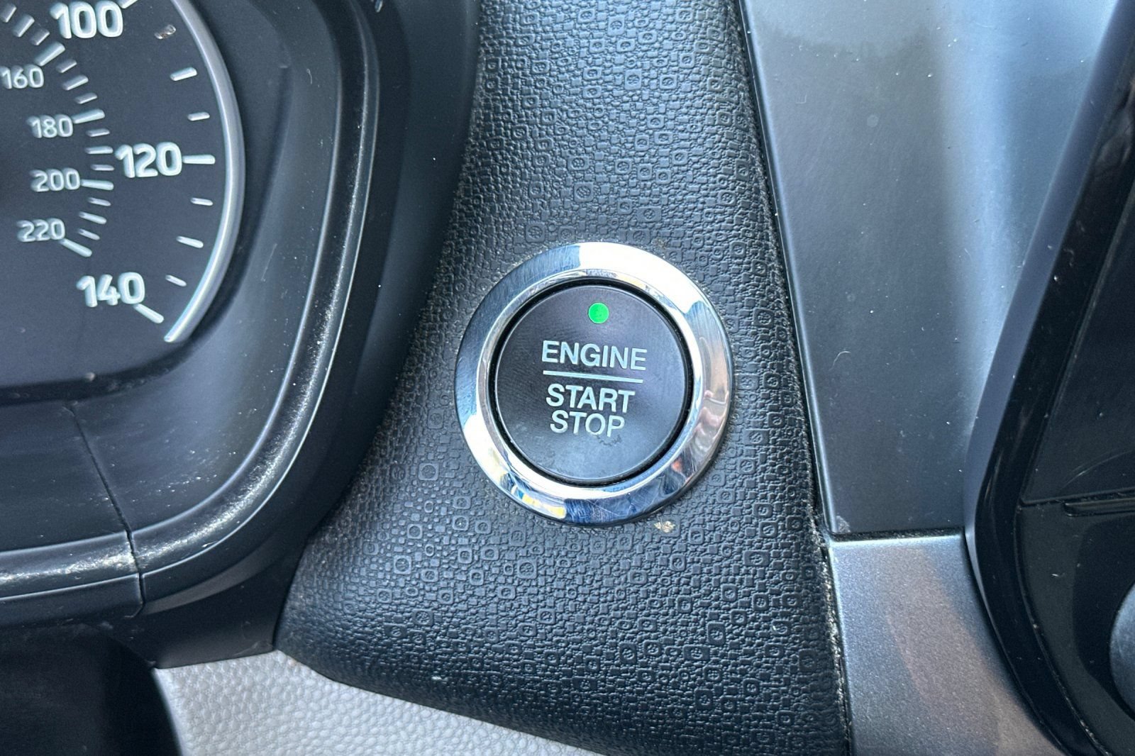 Certified 2020 Ford EcoSport SE FWD image 34