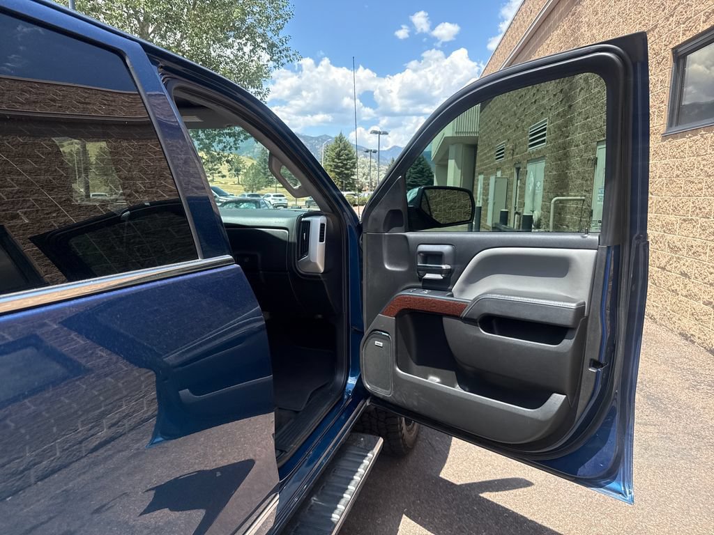 Used 2018 GMC Sierra 1500 SLT AWD/4WD image 28