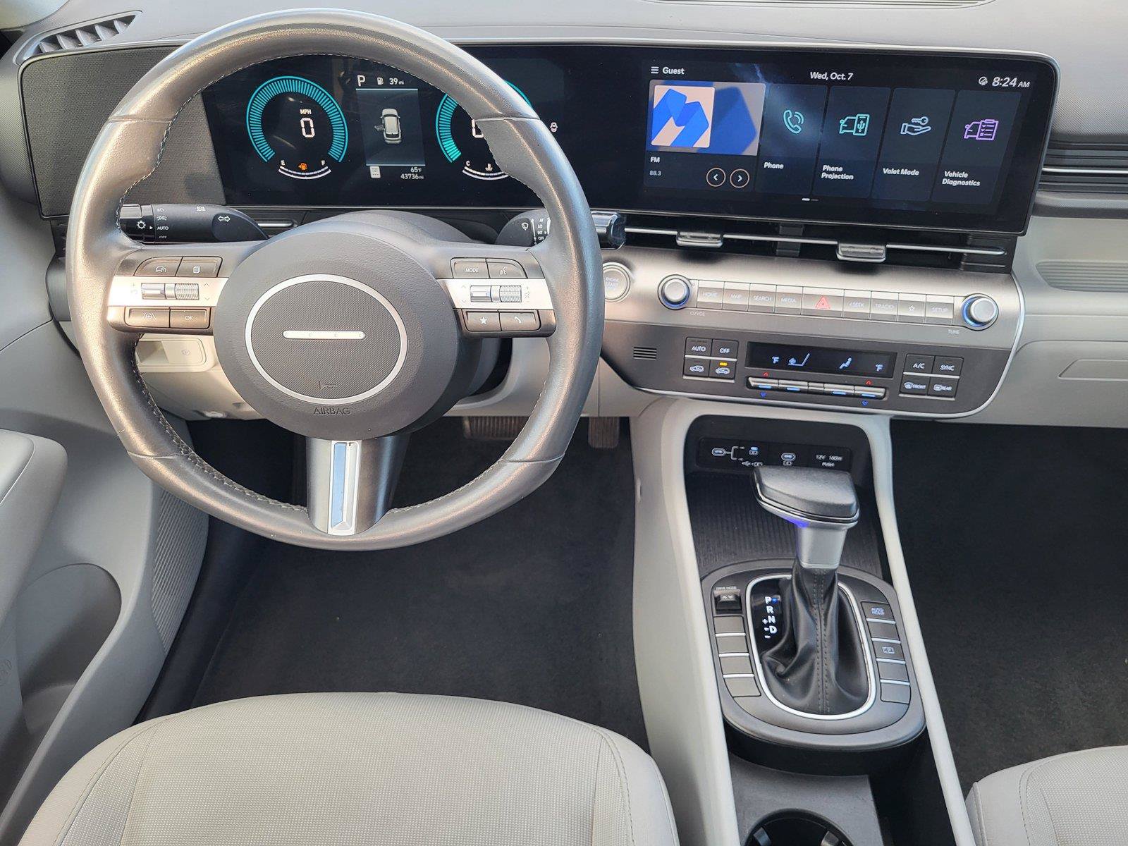 Used 2025 Hyundai Kona SEL FWD image 19