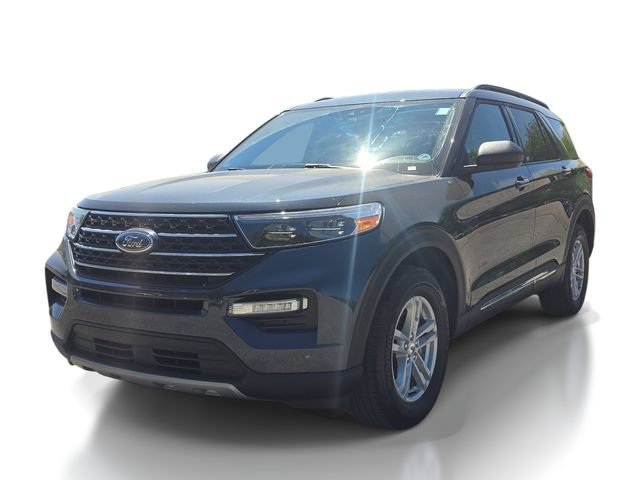Certified 2024 Ford Explorer XLT w/ Equipment Group 202A AWD/4WD image 2
