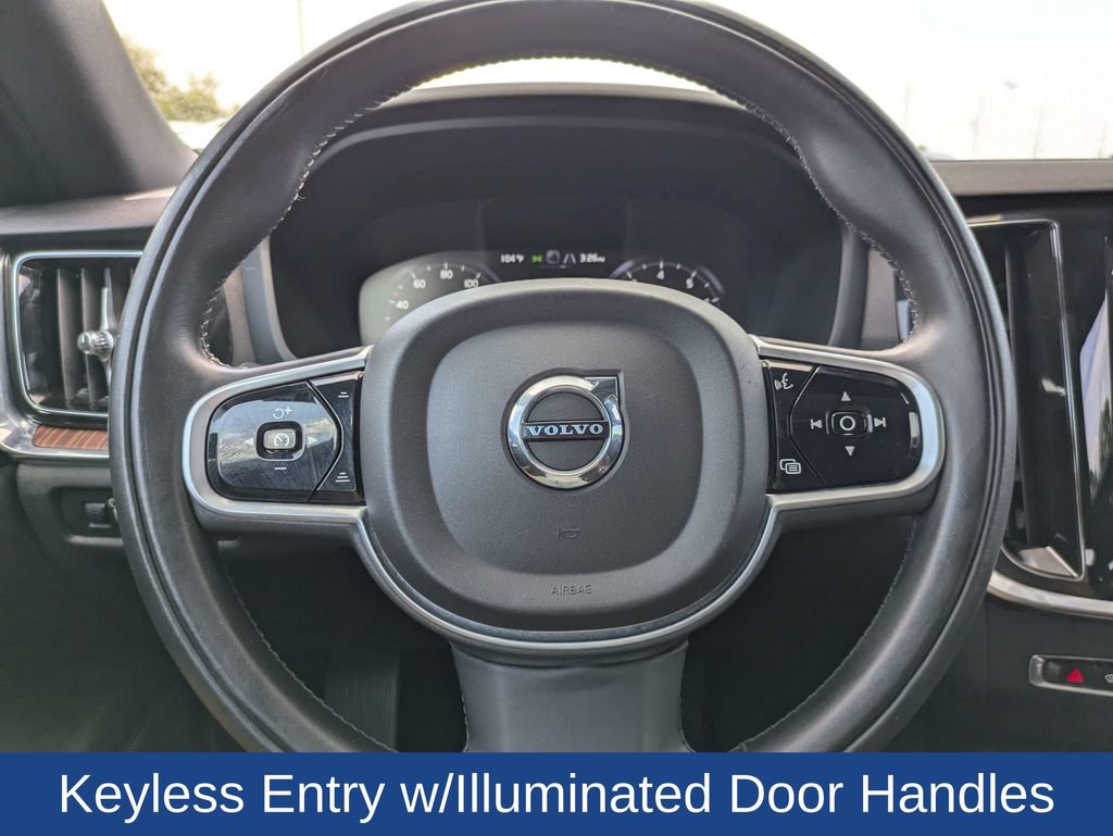 Used 2020 Volvo V60 T5 Momentum FWD image 28