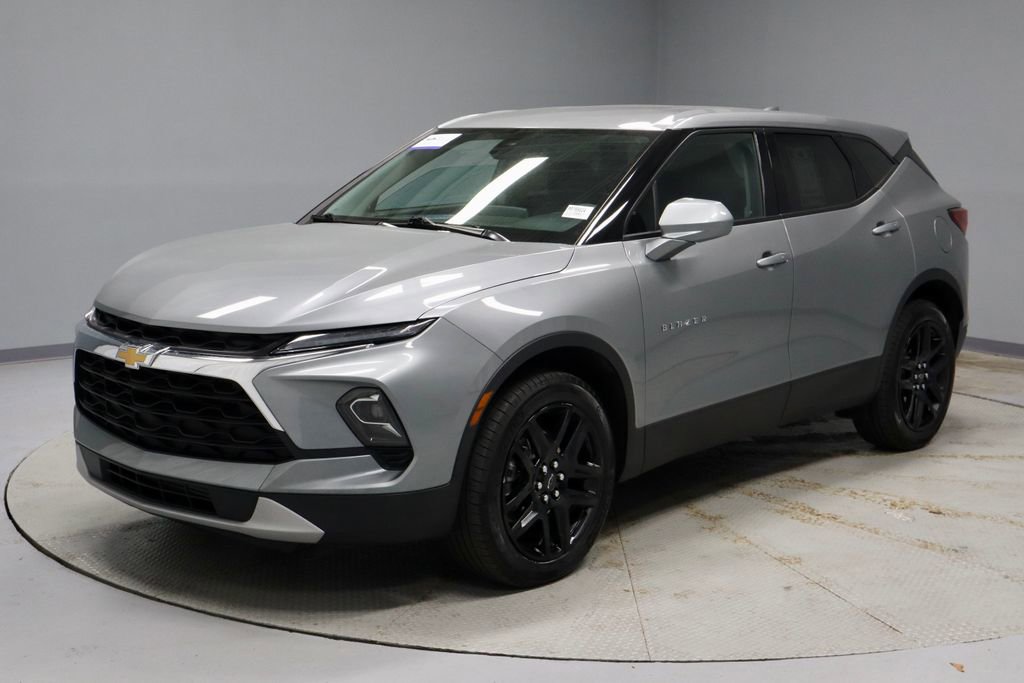 Used 2023 Chevrolet Blazer LT w/ Driver Confidence Package AWD/4WD image 7