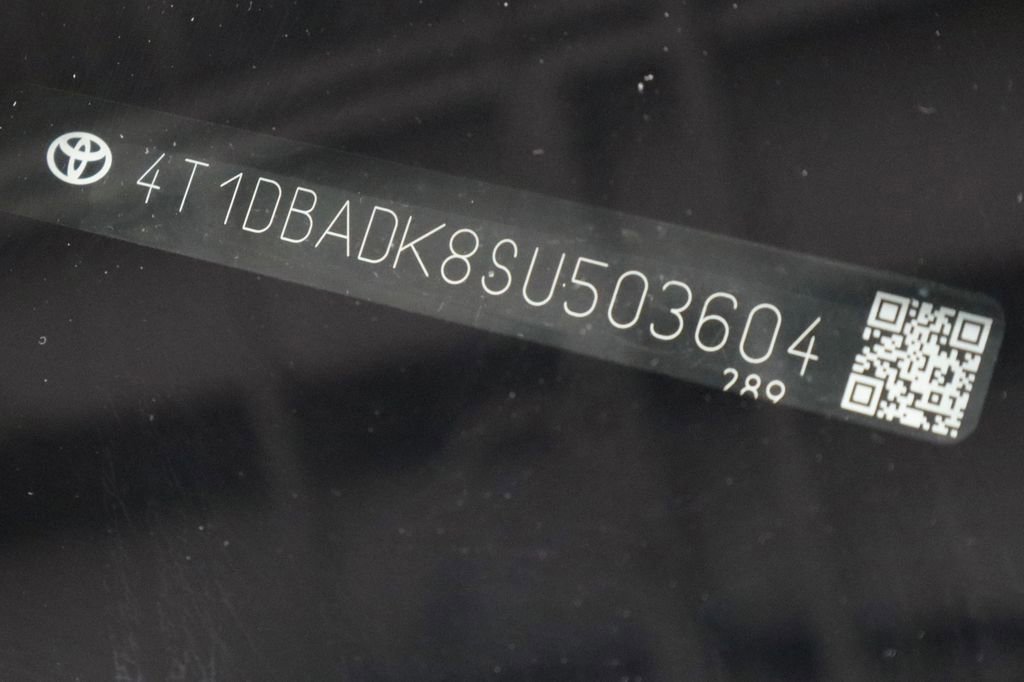 Used 2025 Toyota Camry SE AWD/4WD image 32