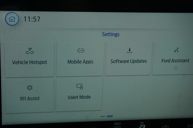 Certified 2025 Ford Maverick XLT w/ Equipment Group 302A AWD/4WD image 29
