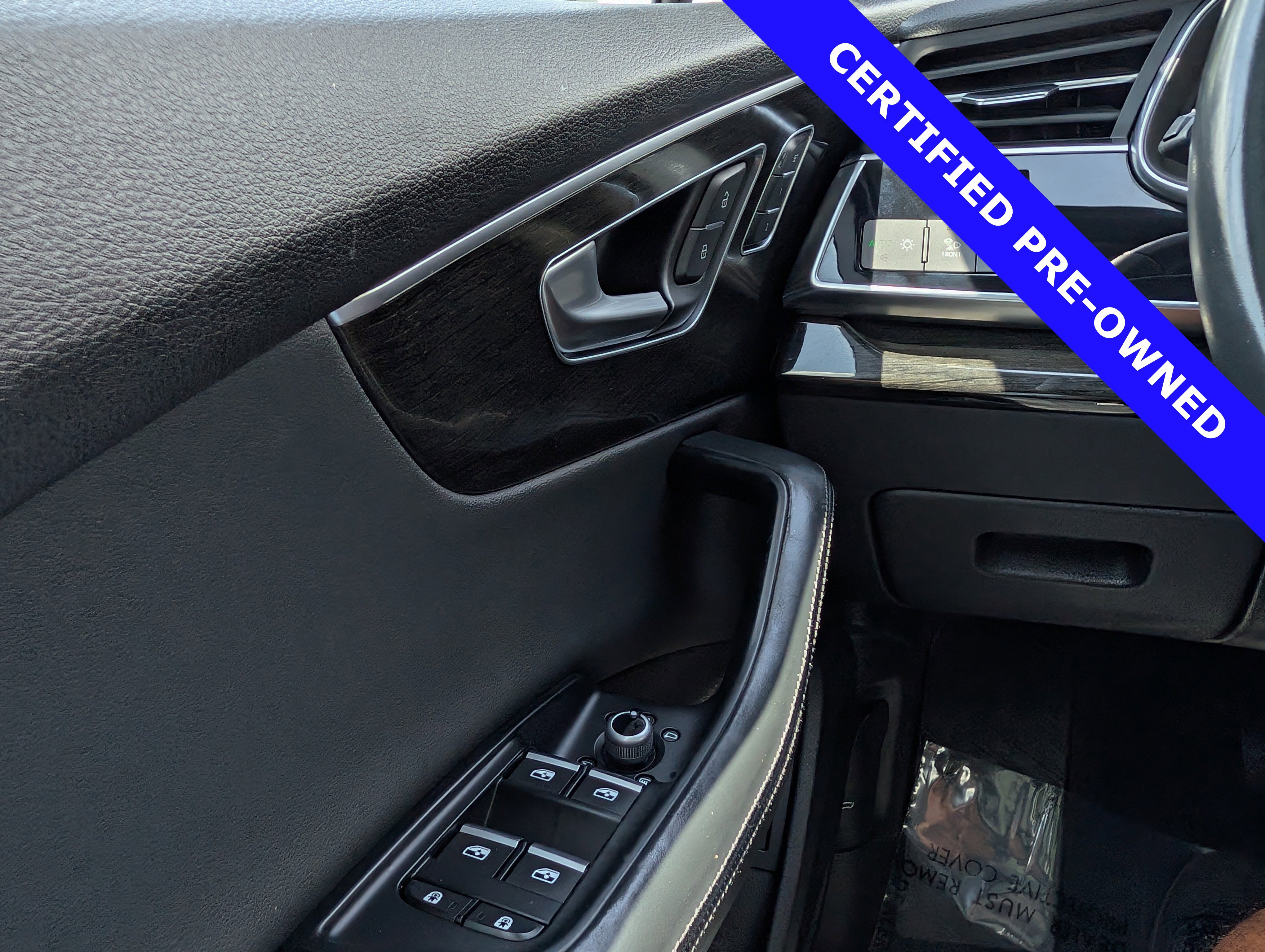 Used 2022 Audi Q7 3.0T Premium Plus AWD/4WD image 26