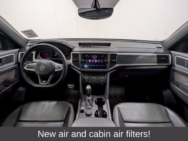 Used 2021 Volkswagen Atlas Cross Sport SE AWD/4WD image 3