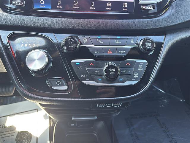 Used 2025 Chrysler Pacifica Select FWD image 22