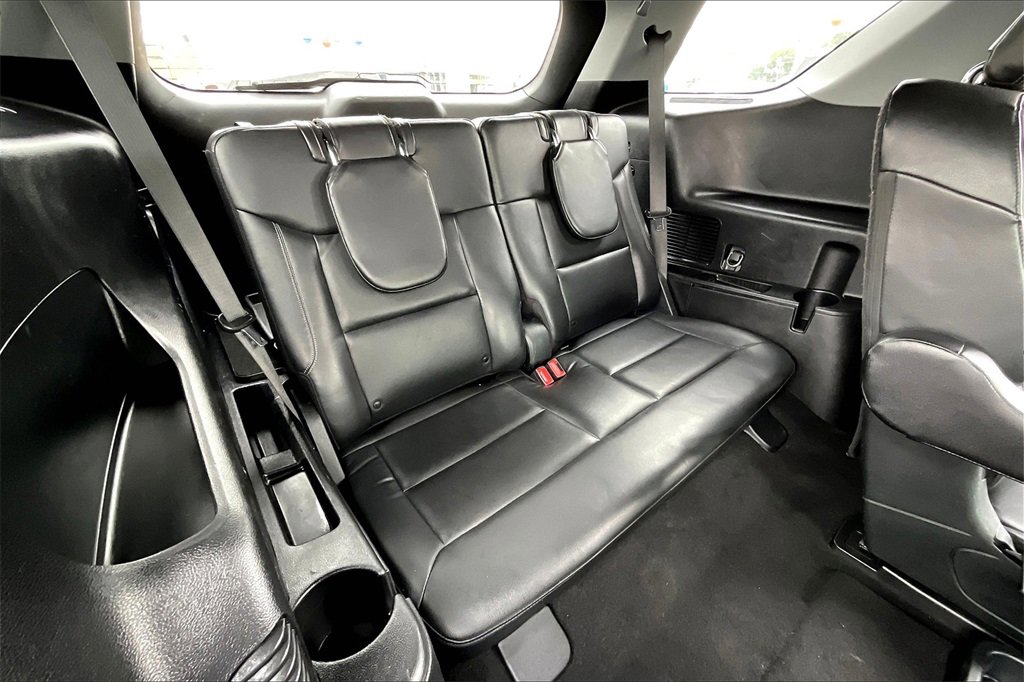 Certified 2020 Ford Explorer XLT w/ Equipment Group 202A image 26