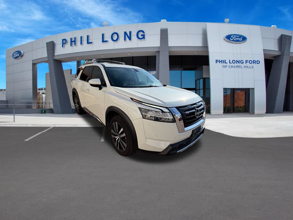 Used 2023 Nissan Pathfinder Platinum AWD/4WD image 9