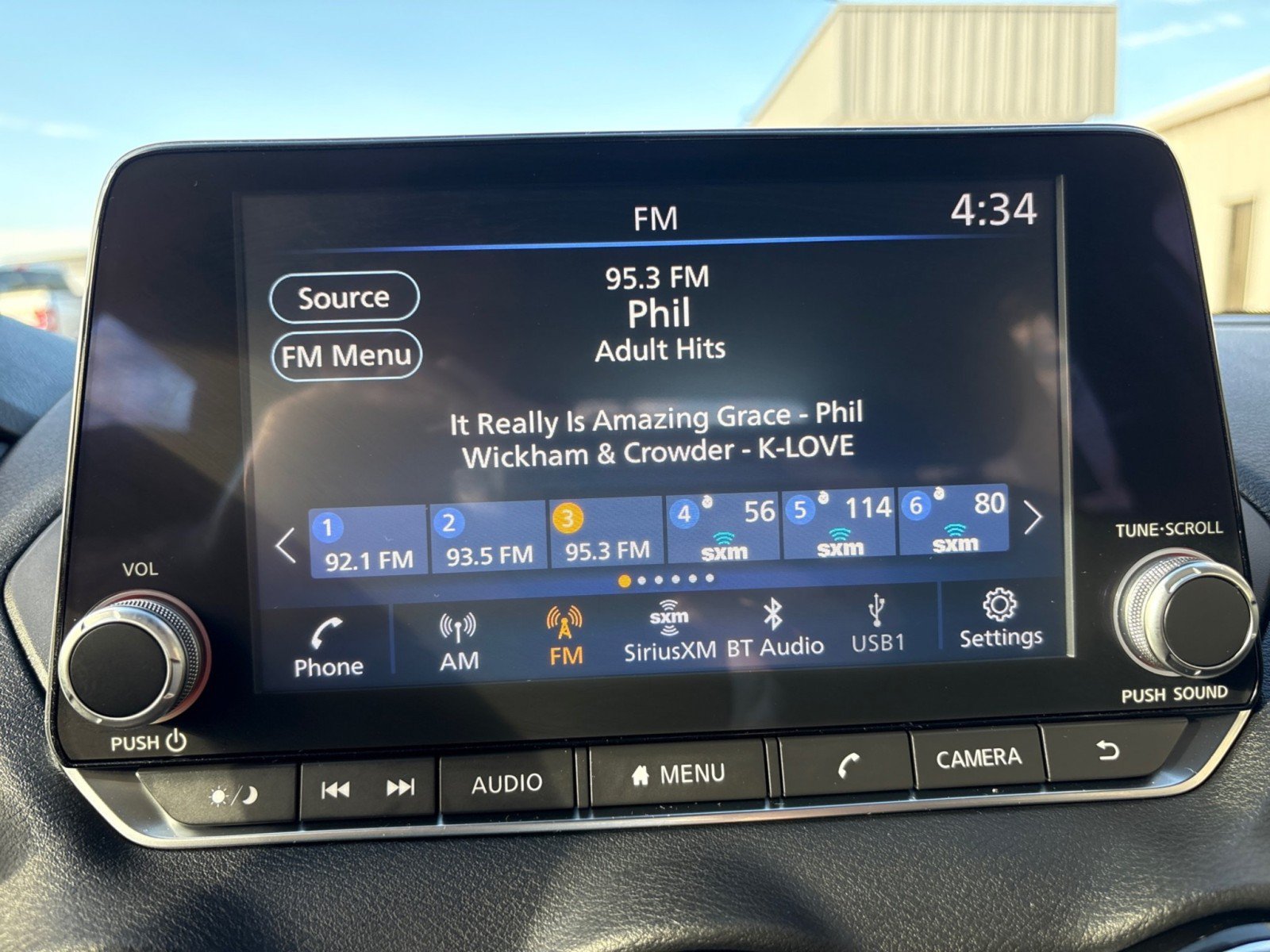 Used 2022 Nissan Sentra SV FWD image 21