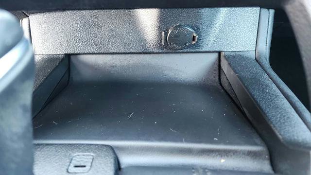 Used 2021 Toyota Avalon XLE w/ Moonroof Package image 17