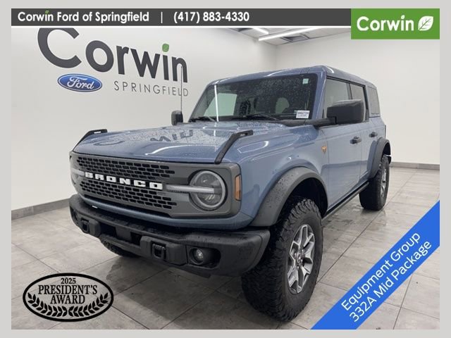 Certified 2025 Ford Bronco Badlands AWD/4WD image 1
