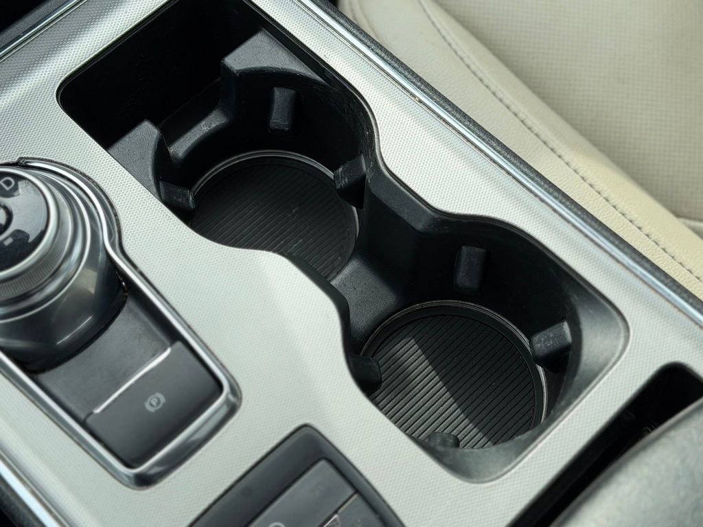 Certified 2022 Ford Edge Titanium w/ Equipment Group 301A image 16