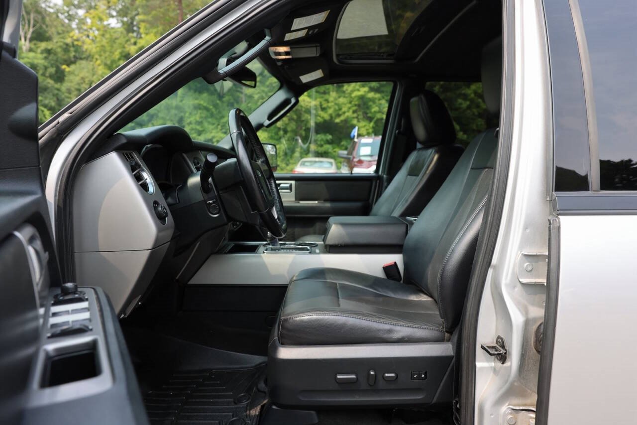 Certified 2017 Ford Expedition EL Limited w/ Equipment Group 301A image 23