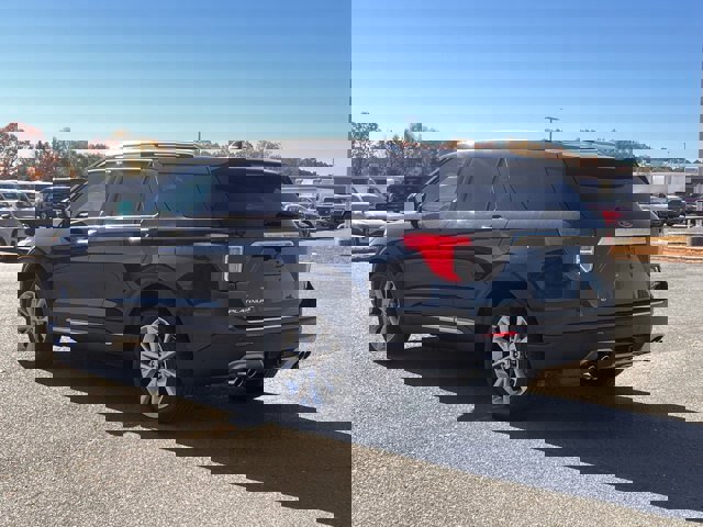 Certified 2022 Ford Explorer Platinum w/ Equipment Group 601A image 3