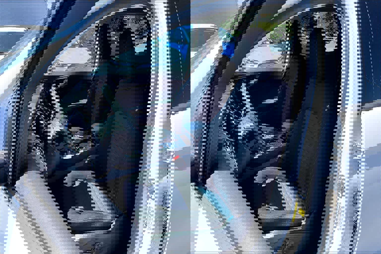 Certified 2021 Ford Edge SE FWD image 13