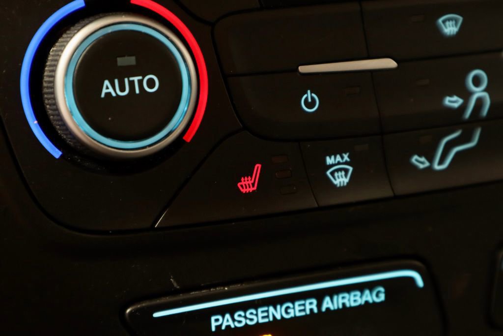 Certified 2019 Ford Escape SE FWD image 11