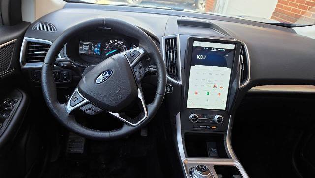 Certified 2024 Ford Edge SEL w/ Convenience Package AWD/4WD image 10