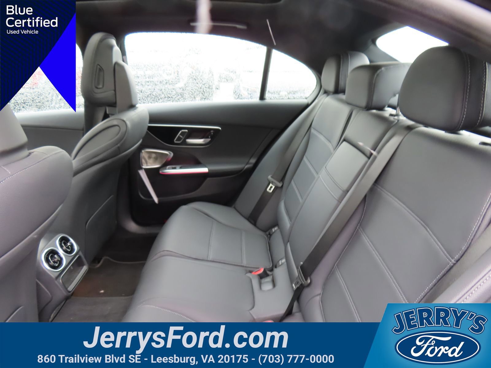 Used 2025 Mercedes-Benz C 300 4MATIC Sedan image 33