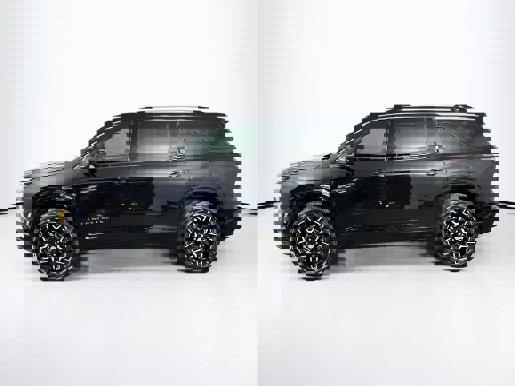 Used 2026 Chevrolet Traverse High Country w/ LPO, Floor Liner Package image 2