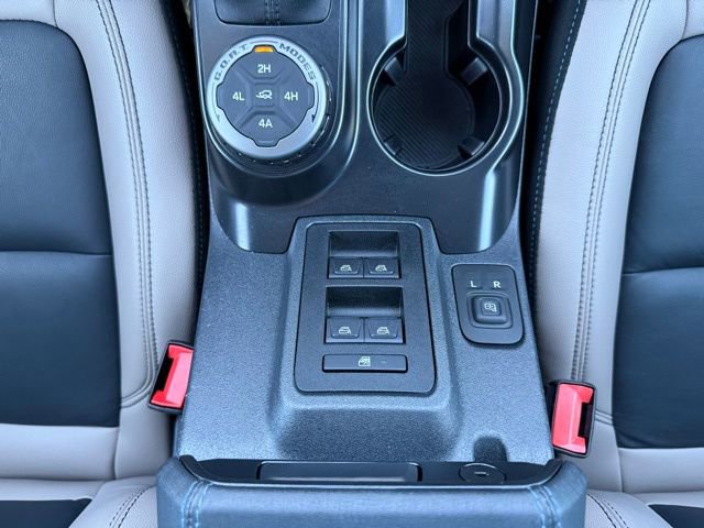 Certified 2024 Ford Bronco Wildtrak image 29