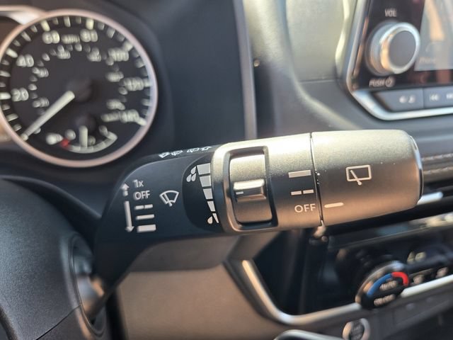 Used 2021 Nissan Rogue SV FWD image 29