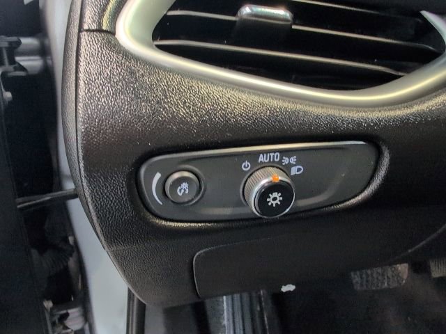 Used 2023 Chevrolet Malibu LT image 19