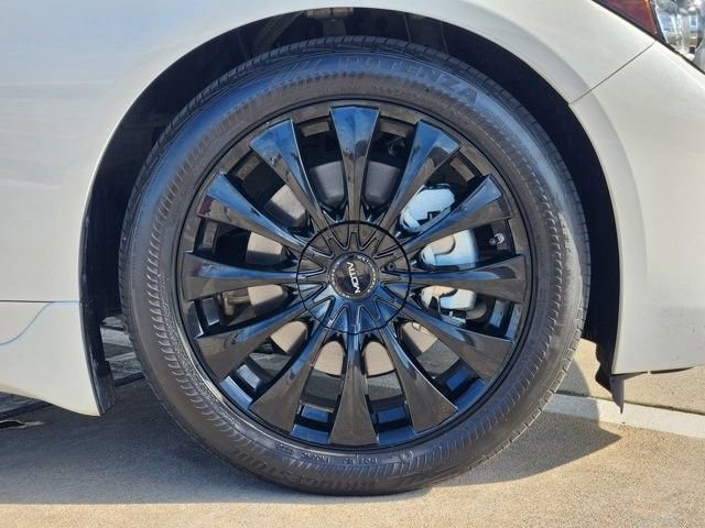 Used 2024 INFINITI Q50 Luxe w/ Cargo Package RWD image 10