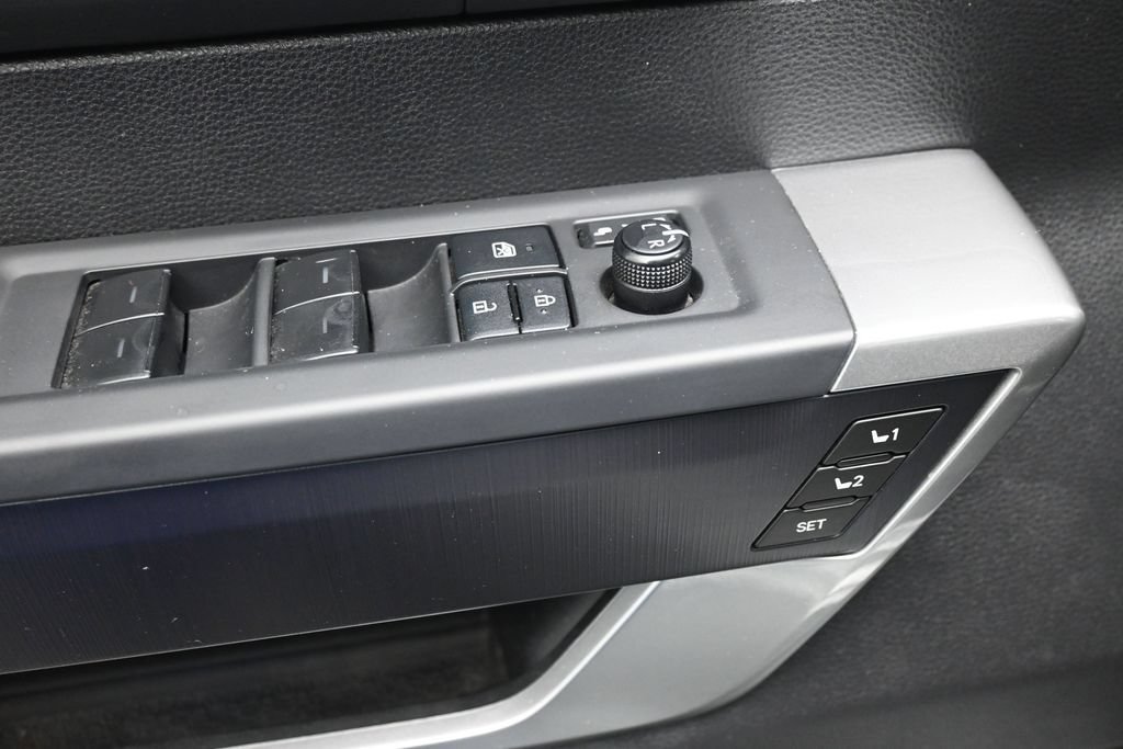Used 2022 Toyota Tundra Platinum w/ Advanced Package RWD image 13