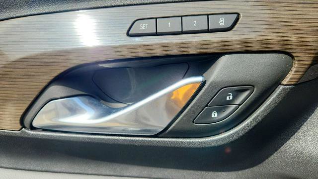 Used 2024 GMC Terrain Denali w/ Denali Premium Package image 22