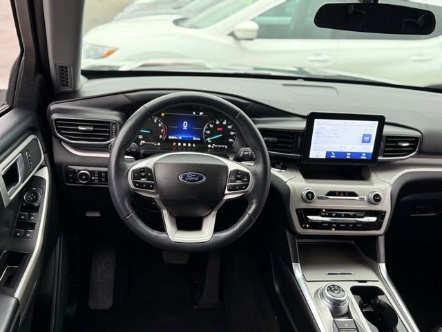 Certified 2023 Ford Explorer XLT w/ Equipment Group 202A image 7