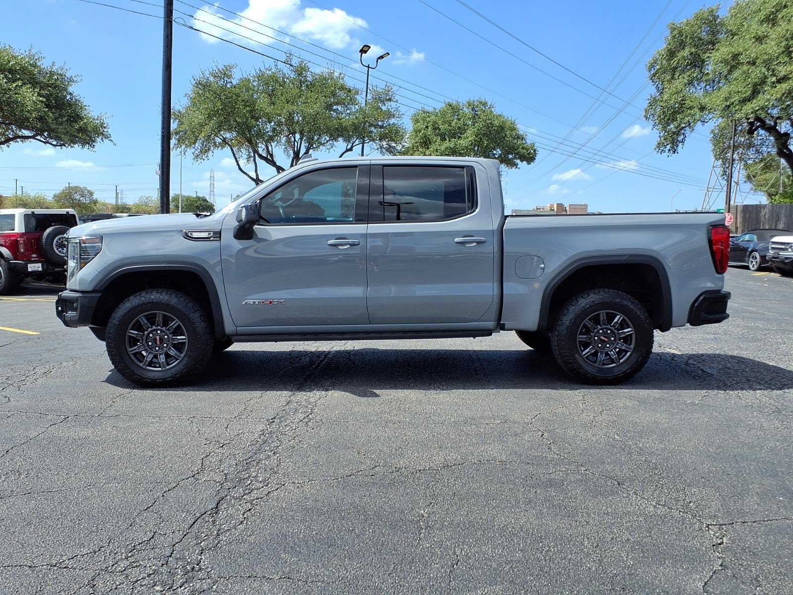 Used 2024 GMC Sierra 1500 AT4X AWD/4WD image 9