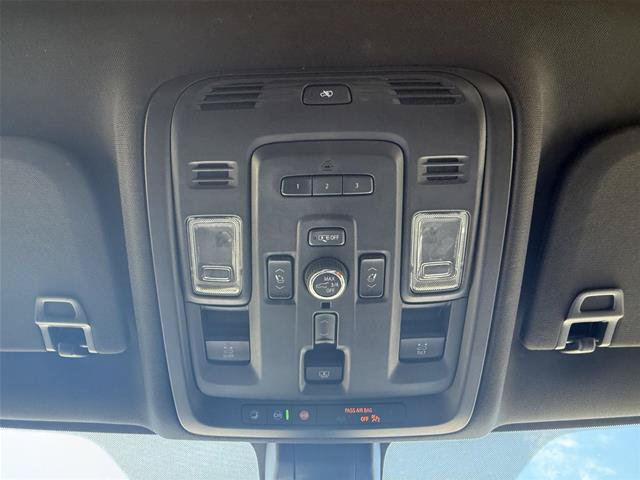 Used 2021 GMC Yukon Denali w/ Denali Premium Package AWD/4WD image 21