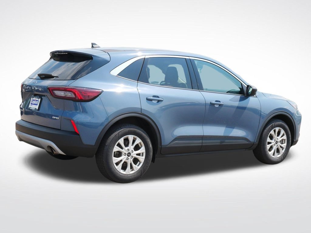 Certified 2024 Ford Escape Active AWD/4WD image 3