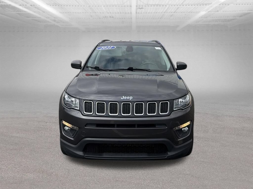 Used 2021 Jeep Compass Latitude w/ Convenience Group AWD/4WD image 3