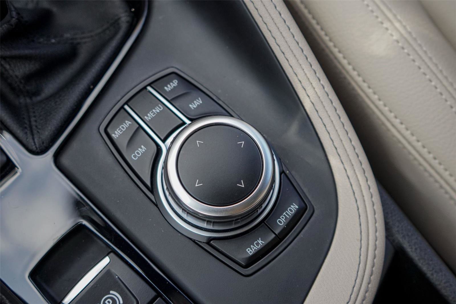 Used 2023 BMW X2 sDrive28i w/ M Sport Package FWD image 15