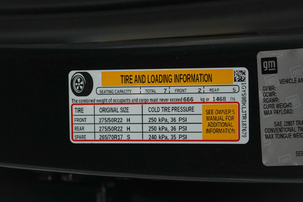 Used 2026 Cadillac Escalade Luxury w/ LPO, Radiant Package AWD/4WD image 40