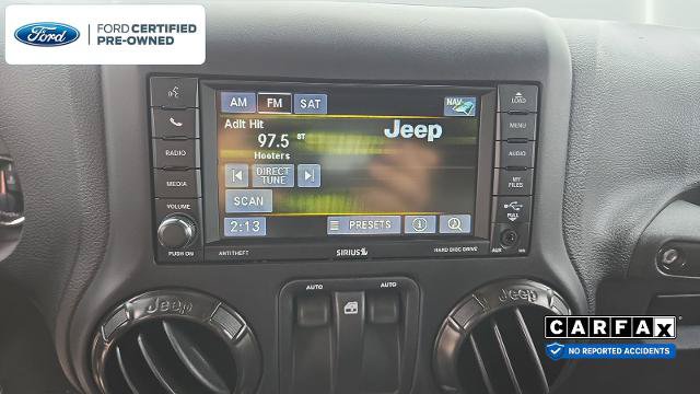 Used 2017 Jeep Wrangler Rubicon AWD/4WD image 13