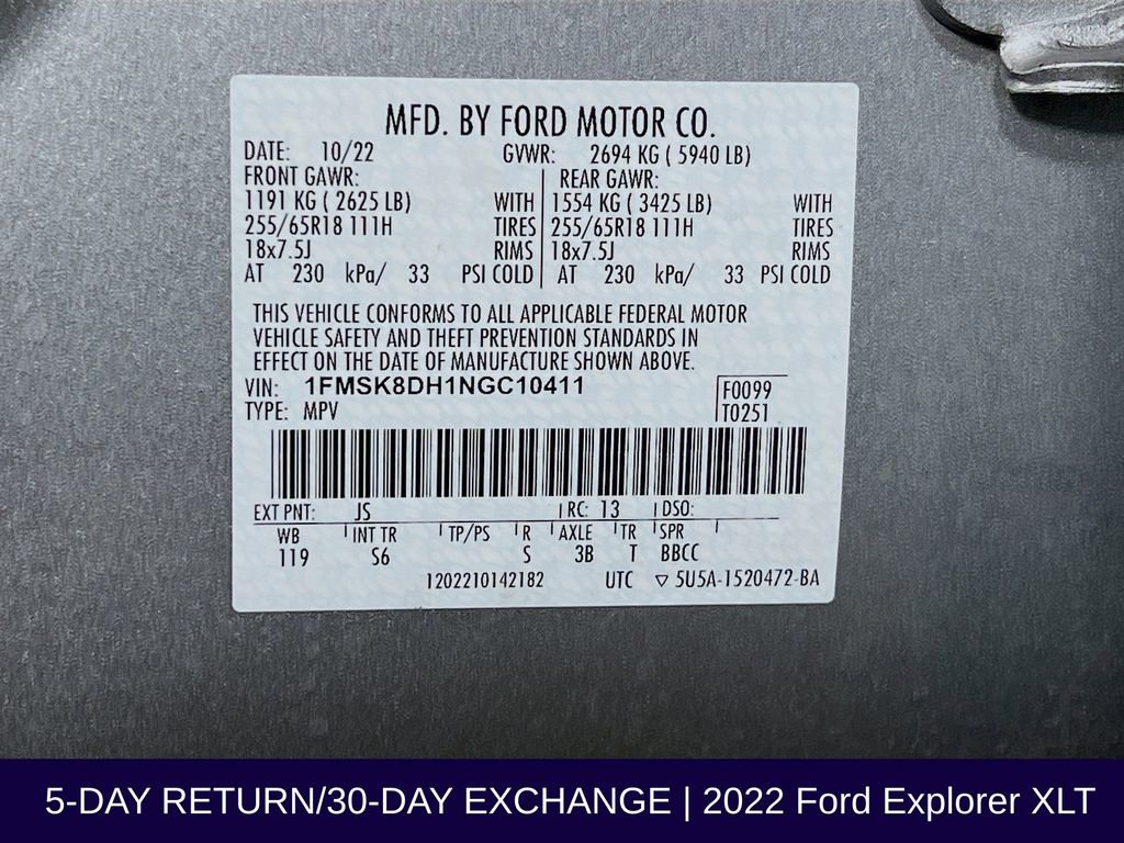 Certified 2022 Ford Explorer XLT w/ Equipment Group 202A AWD/4WD image 38