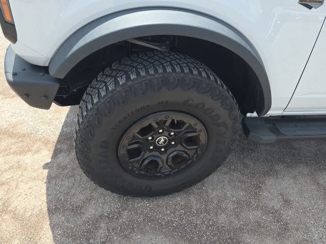 Certified 2022 Ford Bronco Wildtrak AWD/4WD image 7