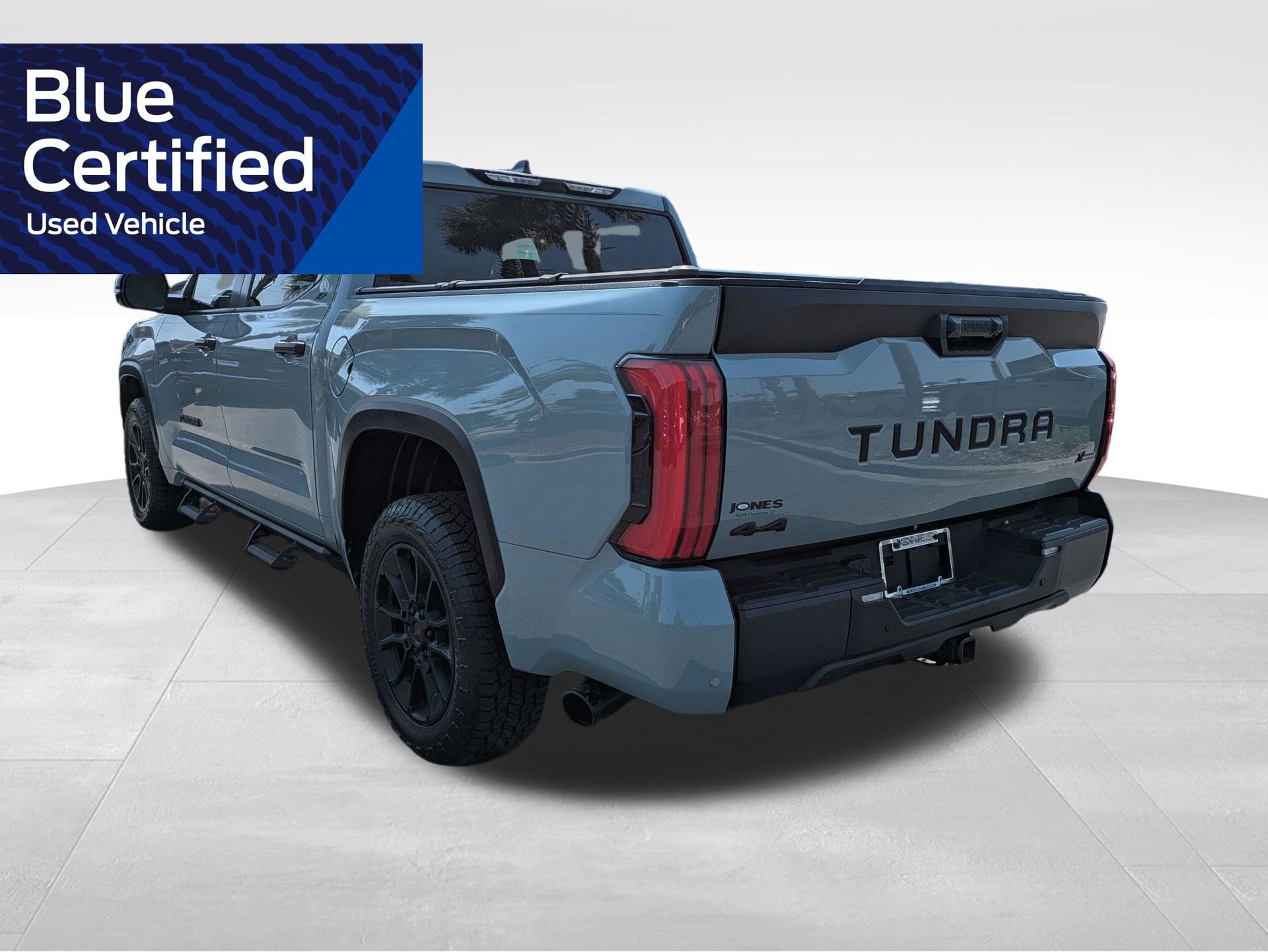 Used 2025 Toyota Tundra SR5 w/ SR5 Convenience Package AWD/4WD image 8