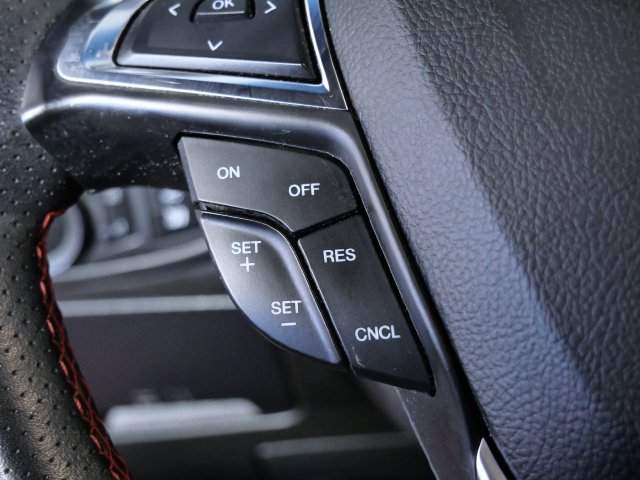 Certified 2020 Ford Edge ST-Line w/ Cold Weather Package AWD/4WD image 24