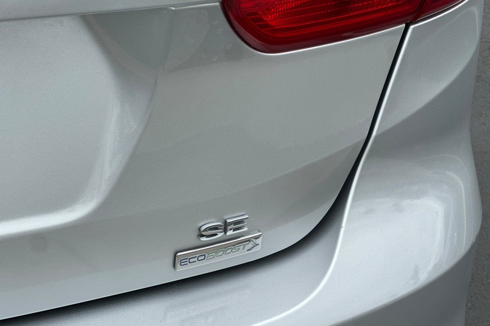 Certified 2018 Ford Focus SE FWD image 24