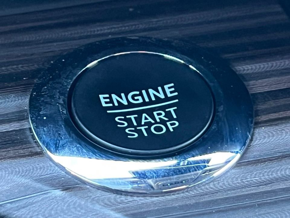 Certified 2023 Ford Explorer Limited w/ Limited Technology Package image 34