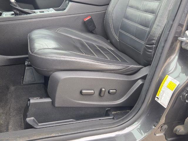 Certified 2017 Ford Escape Titanium image 24