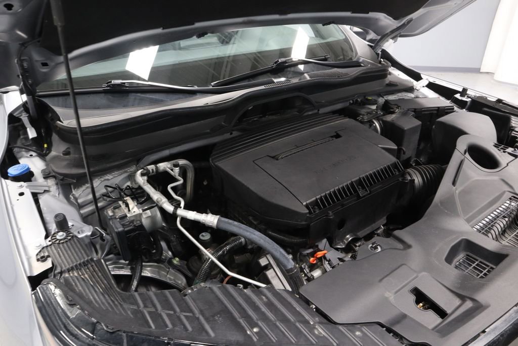 Used 2025 Honda Pilot Sport image 15